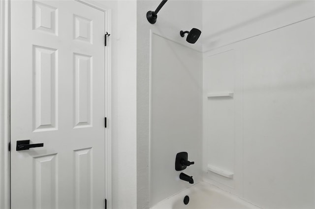 121 Collett Ct, Weatherford, TX 76088 - bathroom featuring washtub / shower combination