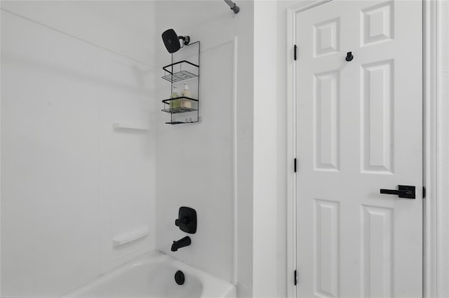 121 Collett Ct, Weatherford, TX 76088 - detailed view of shower / washtub combination