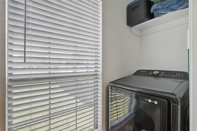 121 Collett Ct, Weatherford, TX 76088 - washroom featuring washer / dryer