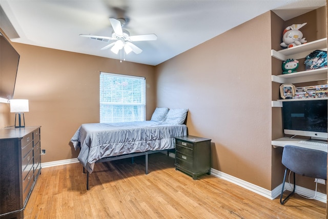7227 N Stone Meadow Cir, Rowlett, TX 75088 - bedroom featuring light wood finished floors, baseboards, ceiling fan, and an office area