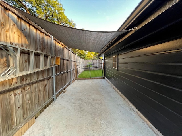1635 W Pentagon Pkwy, Dallas, TX 75224 - view of patio / terrace