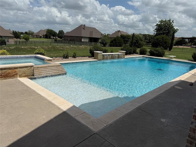 321 Bear Country Dr, Aledo, TX 76008 - view of swimming pool featuring a diving board and a pool with connected hot tub