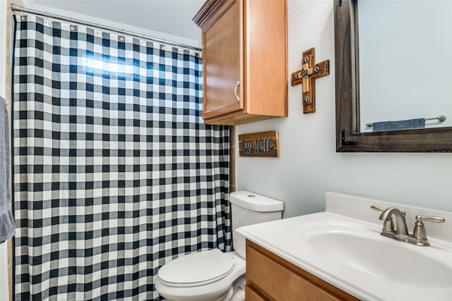 3118 Oak Crest Dr, Royse City, TX 75189 - full bath with toilet, vanity, and a shower with shower curtain
