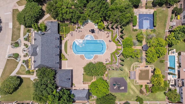 6208 Jacqueline Dr, Plano, TX 75024 - bird's eye view of a pool area
