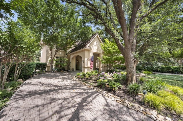 1524 Eastwick Ln, Plano, TX 75093 - view of front of home featuring stucco siding