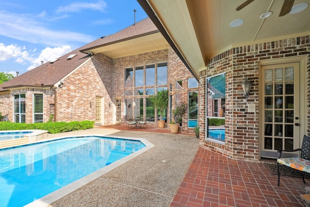 508 Moraine Way, Heath, TX 75032 - swimming pool with an in-ground hot tub, a patio, and ceiling fan