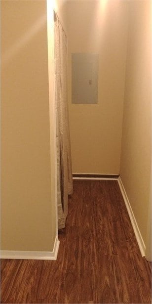 4214 Mehalia Dr, Dallas, TX 75241 - hallway featuring wood finished floors and baseboards