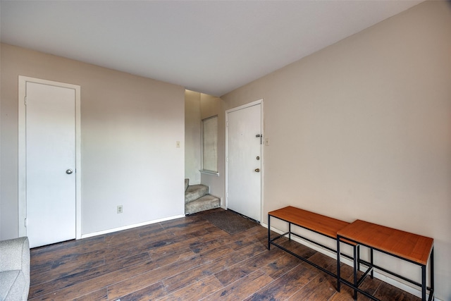 12834 Midway Rd Unit 1105, Dallas, TX 75244 - entryway featuring wood finished floors and baseboards
