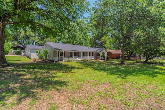 612 W Simmons St, Weatherford, TX 76086 - view of front of house with covered porch
