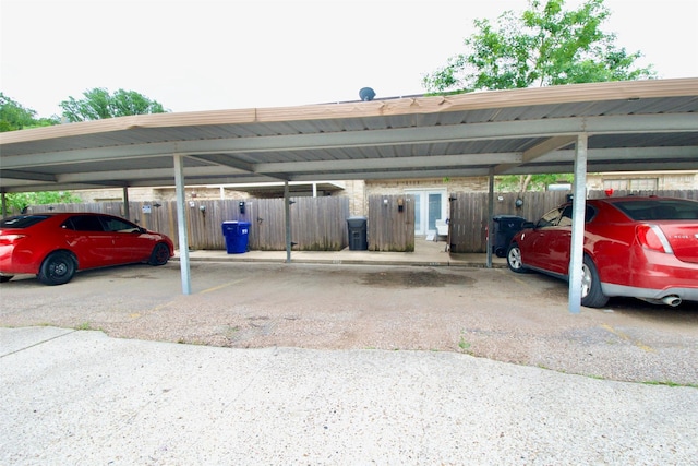 832 N 62nd St, Waco, TX 76710 - view of covered parking lot