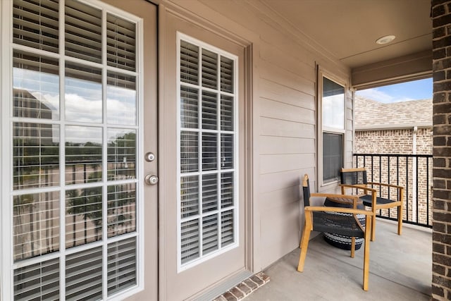 2451 S Gate Dr, Richardson, TX 75080 - view of covered porch
