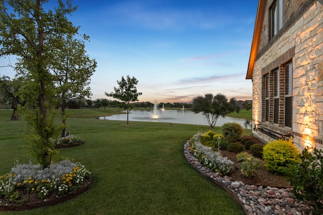 7800 Kentmere, The Colony, TX 75056 - view of grassy yard featuring a water view