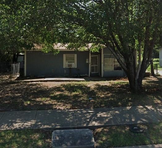 1303 N Galloway Ave, Mesquite, TX 75149 - view of obstructed view of property
