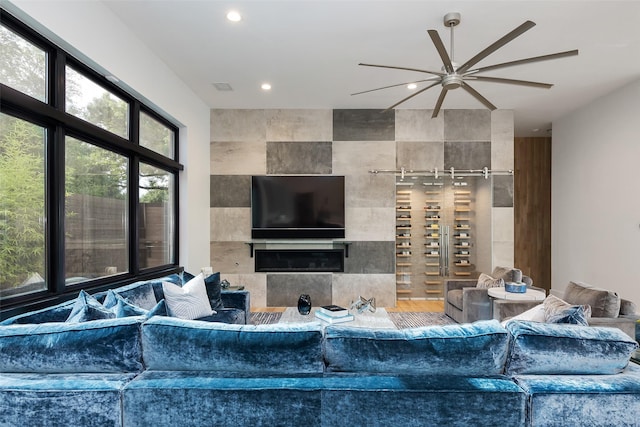 6420 Azalea Ln, Dallas, TX 75230 - living area featuring a ceiling fan and recessed lighting