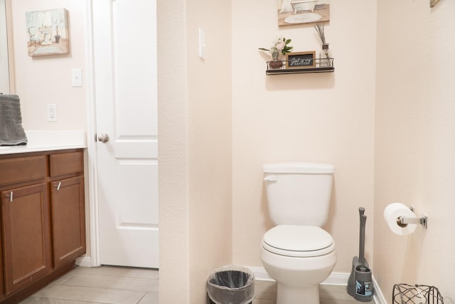 1204 Bluff View Dr, Hutchins, TX 75141 - bathroom with toilet and vanity