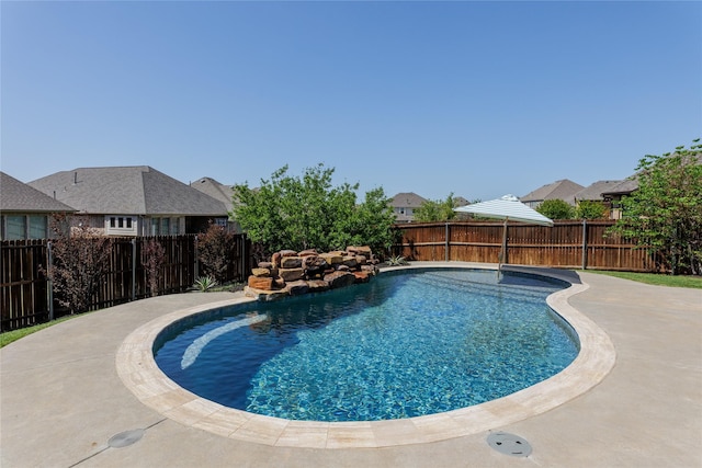 4300 Round Valley Ln, Fort Worth, TX 76262 - view of swimming pool featuring a fenced backyard