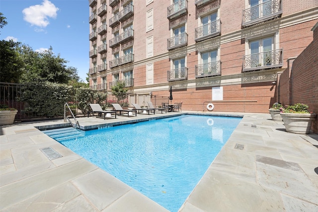 4240 Prescott Ave Unit 5B, Dallas, TX 75219 - community pool with a patio