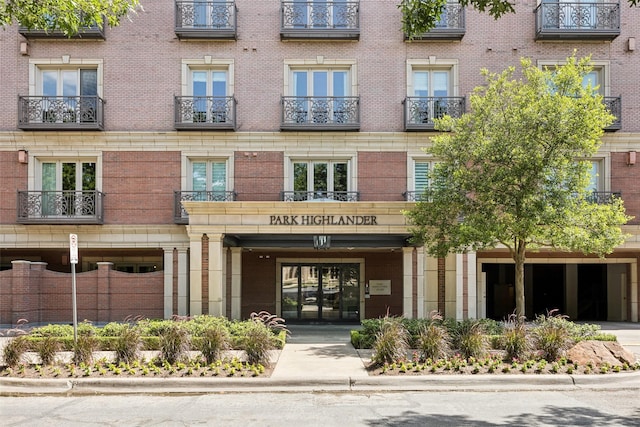 4240 Prescott Ave Unit 5B, Dallas, TX 75219 - view of apartment building / complex