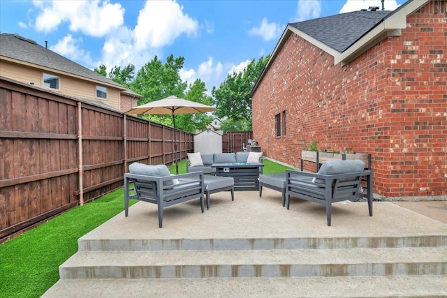 1516 Stonehill Ct, Allen, TX 75002 - fenced backyard with an outdoor living space and a patio