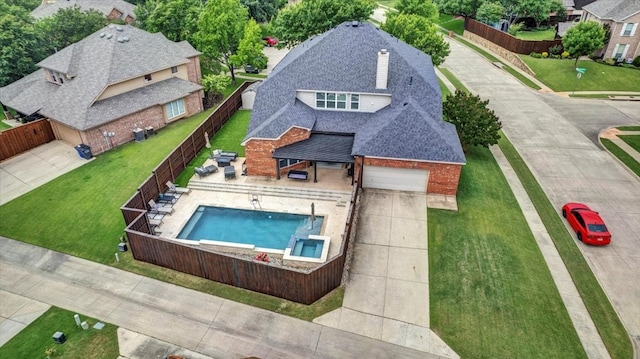 1516 Stonehill Ct, Allen, TX 75002 - view of pool featuring a pool with connected hot tub