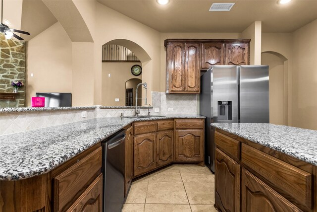 1518 E Oates Rd, Garland, TX 75043 - view of fenced backyard