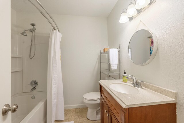 12752 Honeysuckle Cir, Eustace, TX 75124 - bathroom featuring vanity, shower / bath combination with curtain, and tile patterned floors