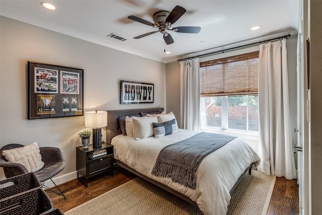 4121 Grassmere Ln Unit 3, University Park, TX 75205 - bedroom with dark wood-style flooring, recessed lighting, ornamental molding, baseboards, and a ceiling fan