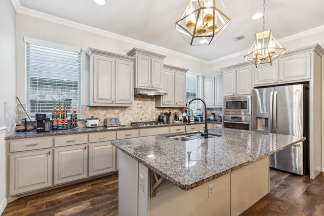 608 Ambrose St, Fort Worth, TX 76131 - kitchen featuring appliances with stainless steel finishes, a sink, a chandelier, dark wood-style flooring, and tasteful backsplash