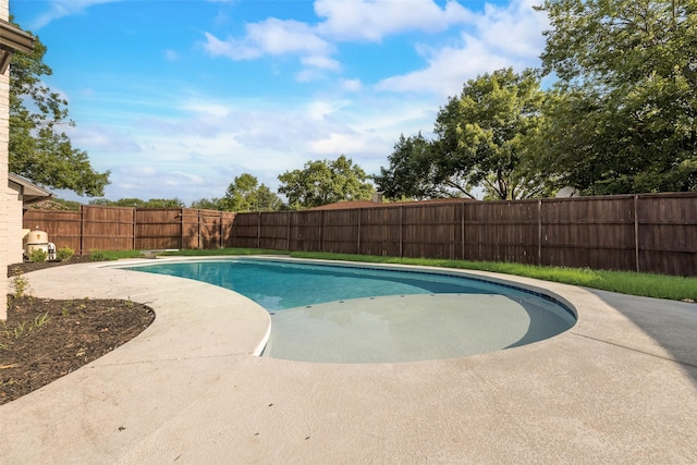 520 Oakcrest Dr, Coppell, TX 75019 - view of swimming pool featuring a fenced backyard and a patio area
