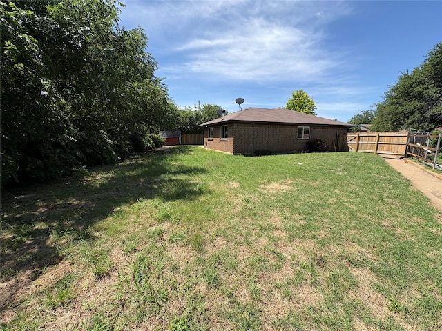 6805 Eagle Rock Dr, Fort Worth, TX 76133 - view of yard