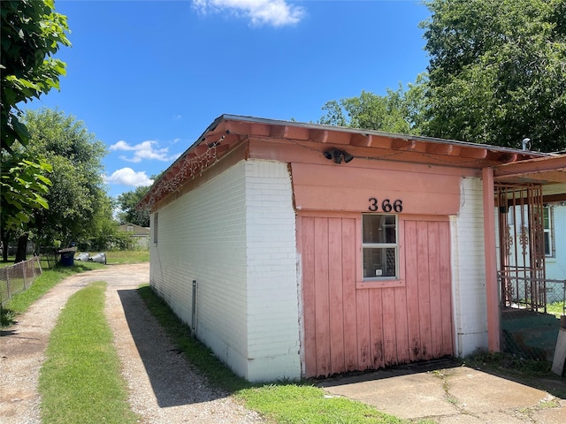366 S St Augustine Dr, Dallas, TX 75217 - view of outbuilding
