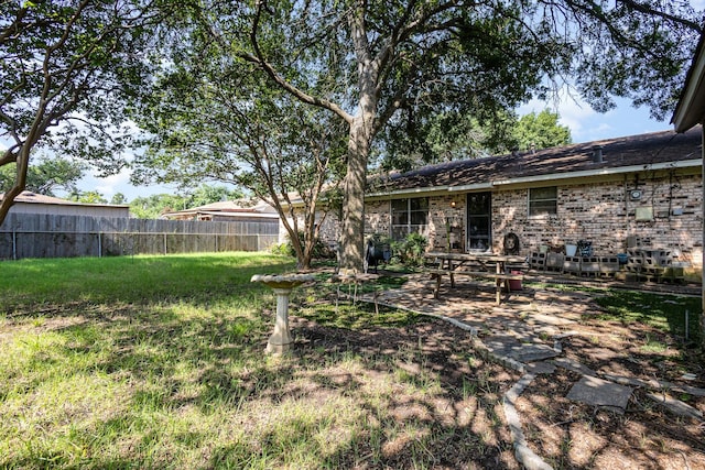2530 Robin Ln, Garland, TX 75041 - view of yard featuring a patio area