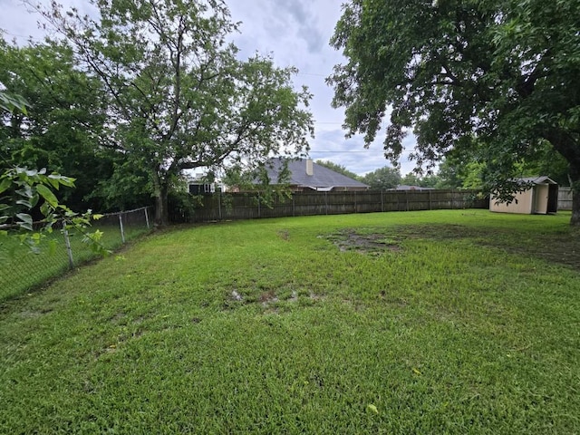 106 Mcanally Dr, Mabank, TX 75147 - view of yard