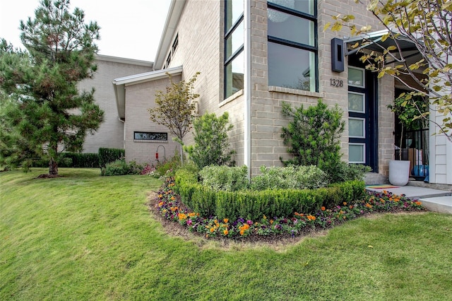 1328 Madeline Pl Unit B, Fort Worth, TX 76107 - view of side of property featuring a lawn