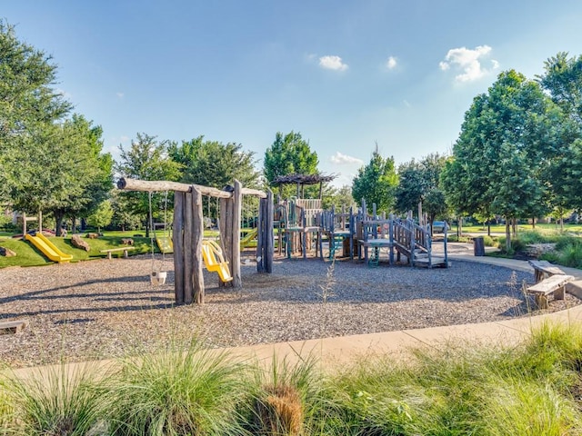 8542 Gerbera Daisy Rd, Frisco, TX 75035 - view of community jungle gym