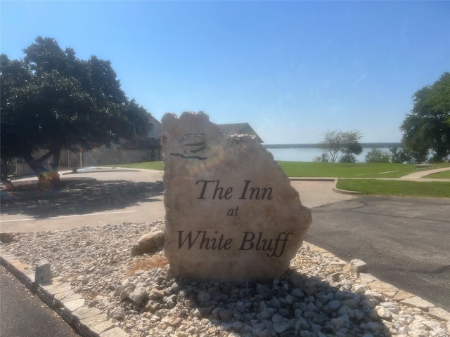 1470 Twin Oak Dr, Whitney, TX 76692