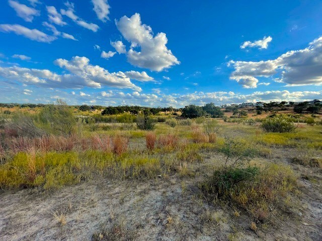 621 Bosque Trl, Marble Falls, TX 78654