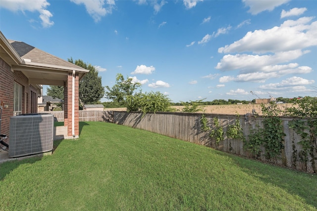 1322 Turnbridge Dr, Glenn Heights, TX 75154 - view of fenced backyard