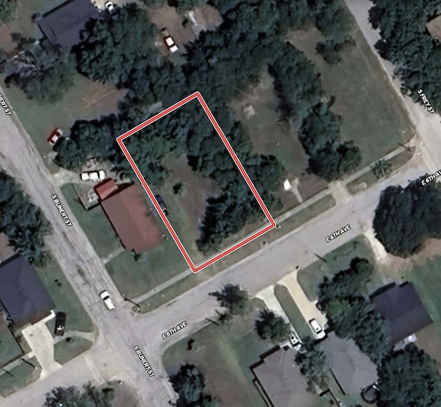 1302 E 6th Ave, Corsicana, TX 75110