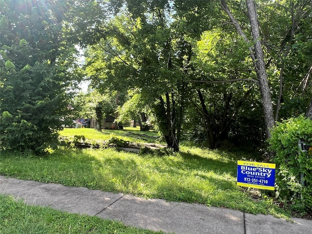 1302 E 6th Ave, Corsicana, TX 75110