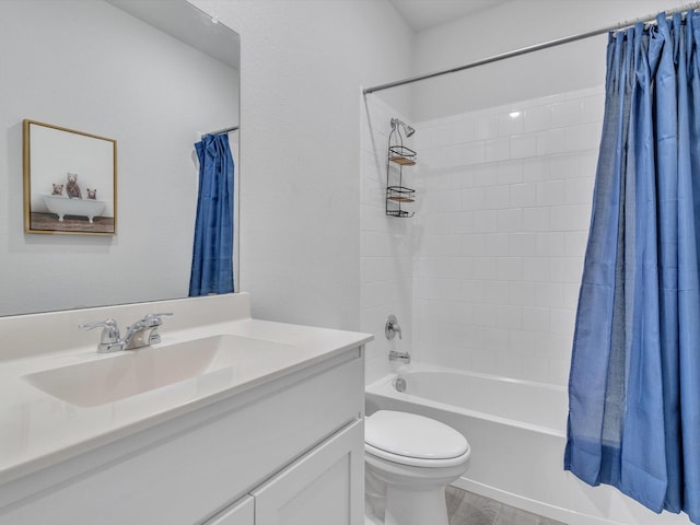 133 Hollytree Ln, Boyd, TX 76023 - bathroom with vanity, toilet, shower / tub combo with curtain, and wood finished floors