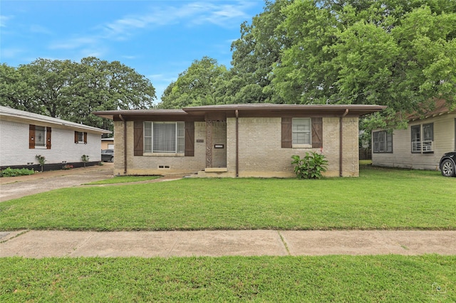2825 Warren Ave, Dallas, TX 75215 - view of front of house featuring a front yard and brick siding