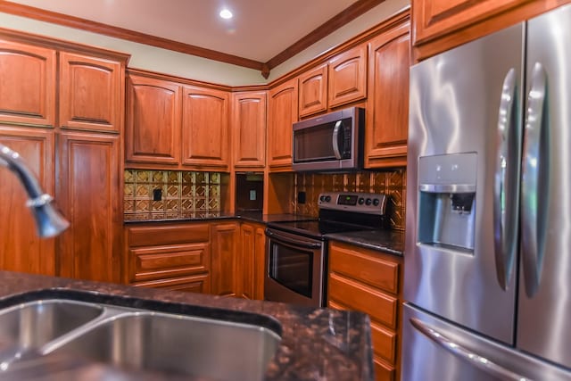 701 N Sulphur St, Dodd City, TX 75438 - kitchen with appliances with stainless steel finishes, a sink, crown molding, backsplash, and dark stone counters