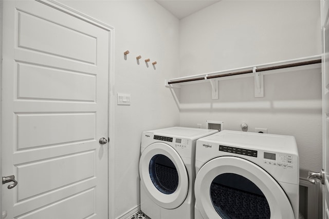 126 Condor Pass, Caddo Mills, TX 75135 - washroom featuring washing machine and clothes dryer