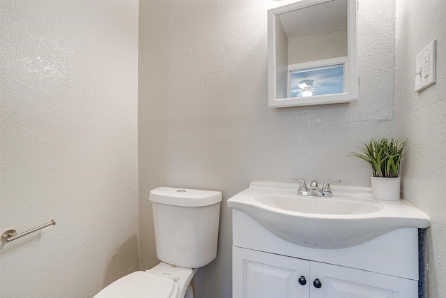1909 Balla Way, Grand Prairie, TX 75051 - half bath with vanity and toilet