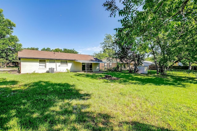 1909 Balla Way, Grand Prairie, TX 75051 - view of yard featuring central air condition unit