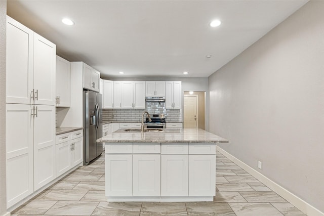 318 S Montreal Ave, Dallas, TX 75208 - kitchen featuring appliances with stainless steel finishes, a sink, white cabinets, baseboards, and recessed lighting