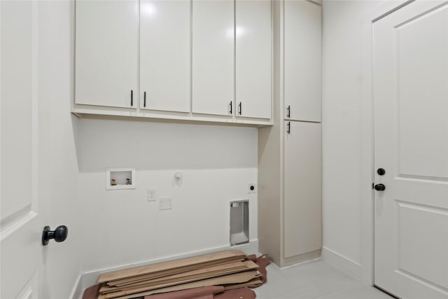 1218 Gannon Ln, Desoto, TX 75115 - laundry room featuring cabinet space, hookup for an electric dryer, hookup for a gas dryer, and washer hookup