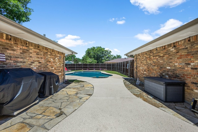 3213 Kingsbridge Dr, Plano, TX 75075 - view of pool with a fenced backyard and a patio