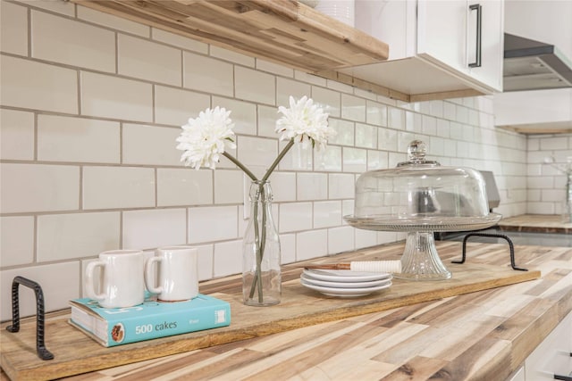 1534 Burger St, Abilene, TX 79603 - detailed view of decorative backsplash and white cabinets